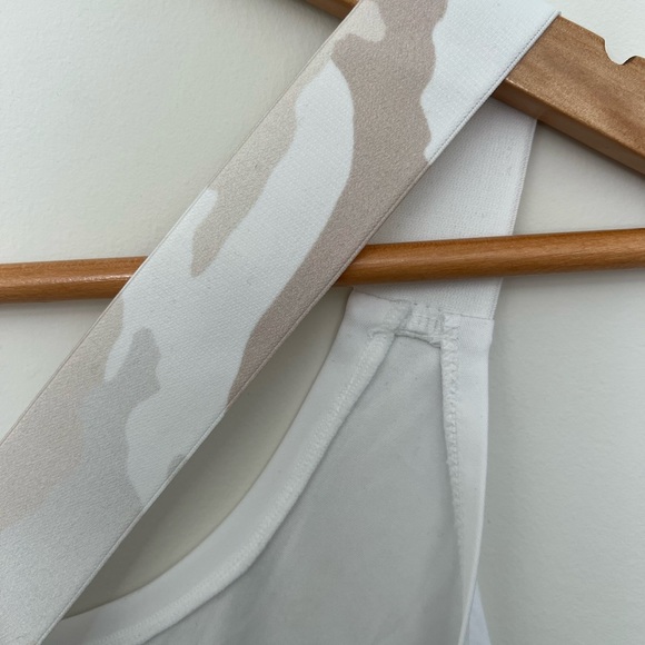 Nike Racerback Workout Top - Picture 6 of 10